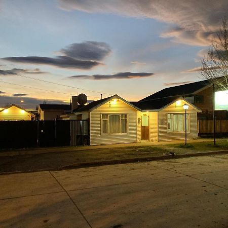 Hostal Hellen Puerto Natales Ngoại thất bức ảnh