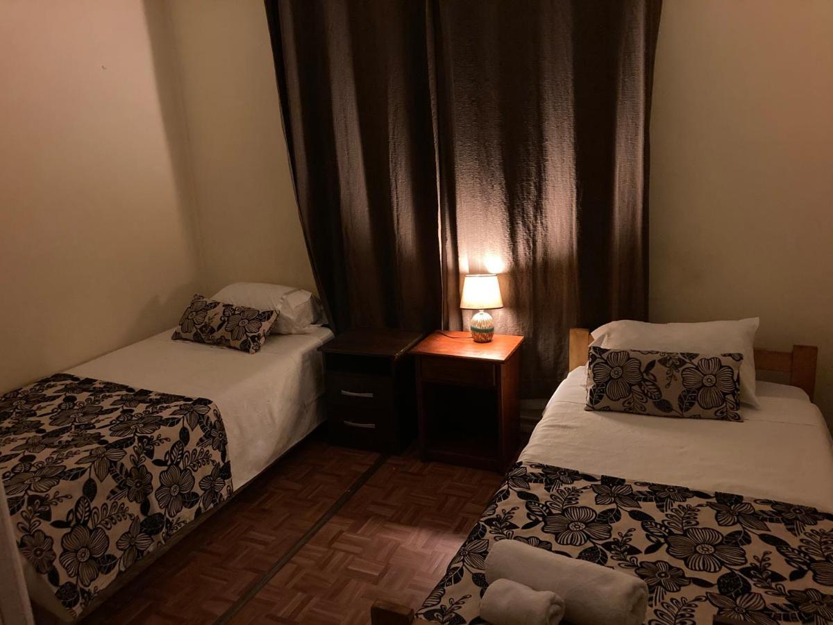 Hostal Hellen Puerto Natales Ngoại thất bức ảnh