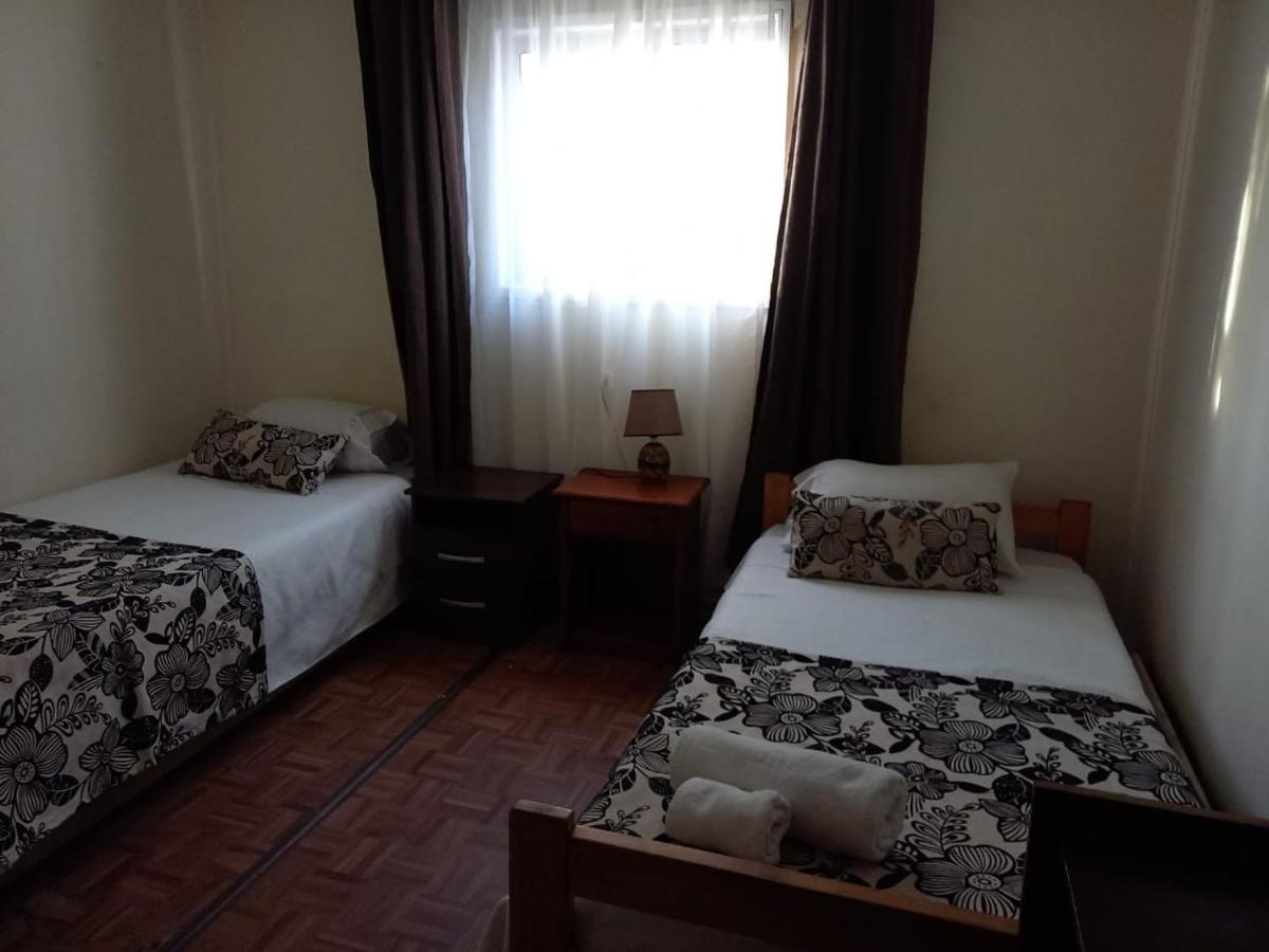 Hostal Hellen Puerto Natales Ngoại thất bức ảnh