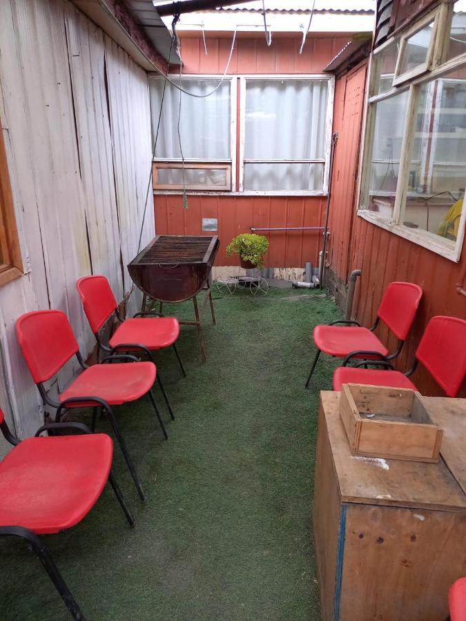 Hostal Hellen Puerto Natales Ngoại thất bức ảnh
