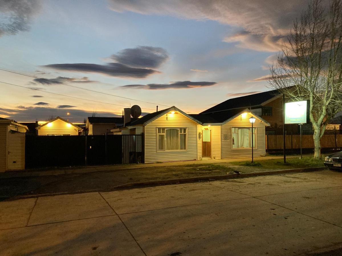 Hostal Hellen Puerto Natales Ngoại thất bức ảnh