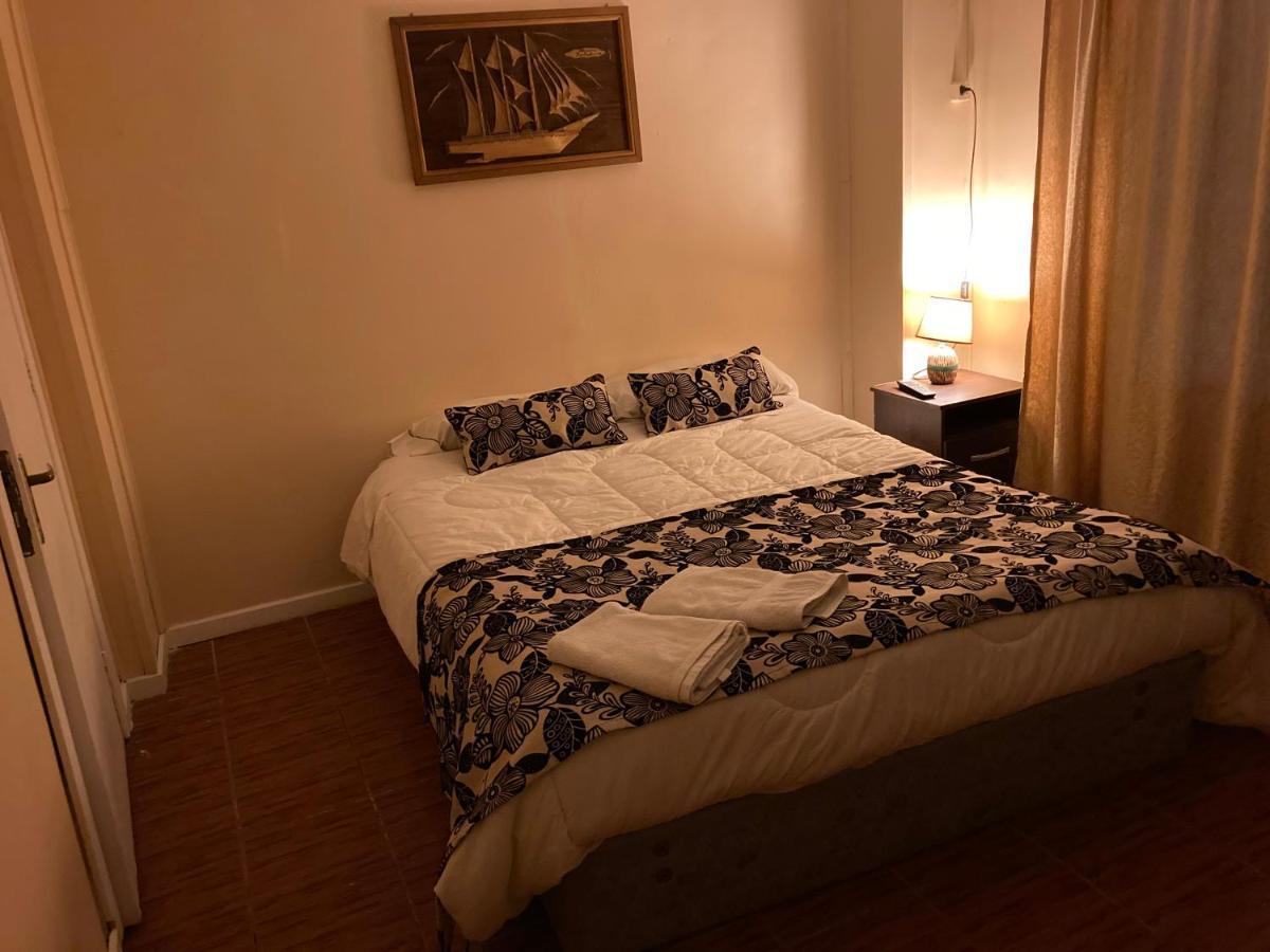 Hostal Hellen Puerto Natales Ngoại thất bức ảnh